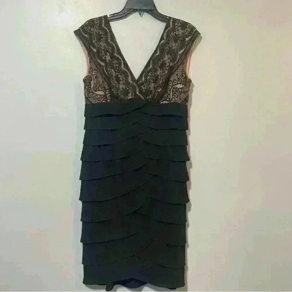 Women’s Adrianna Papell  Size 8 Black Lace & Ruffled V Neck Sheath Dress Party